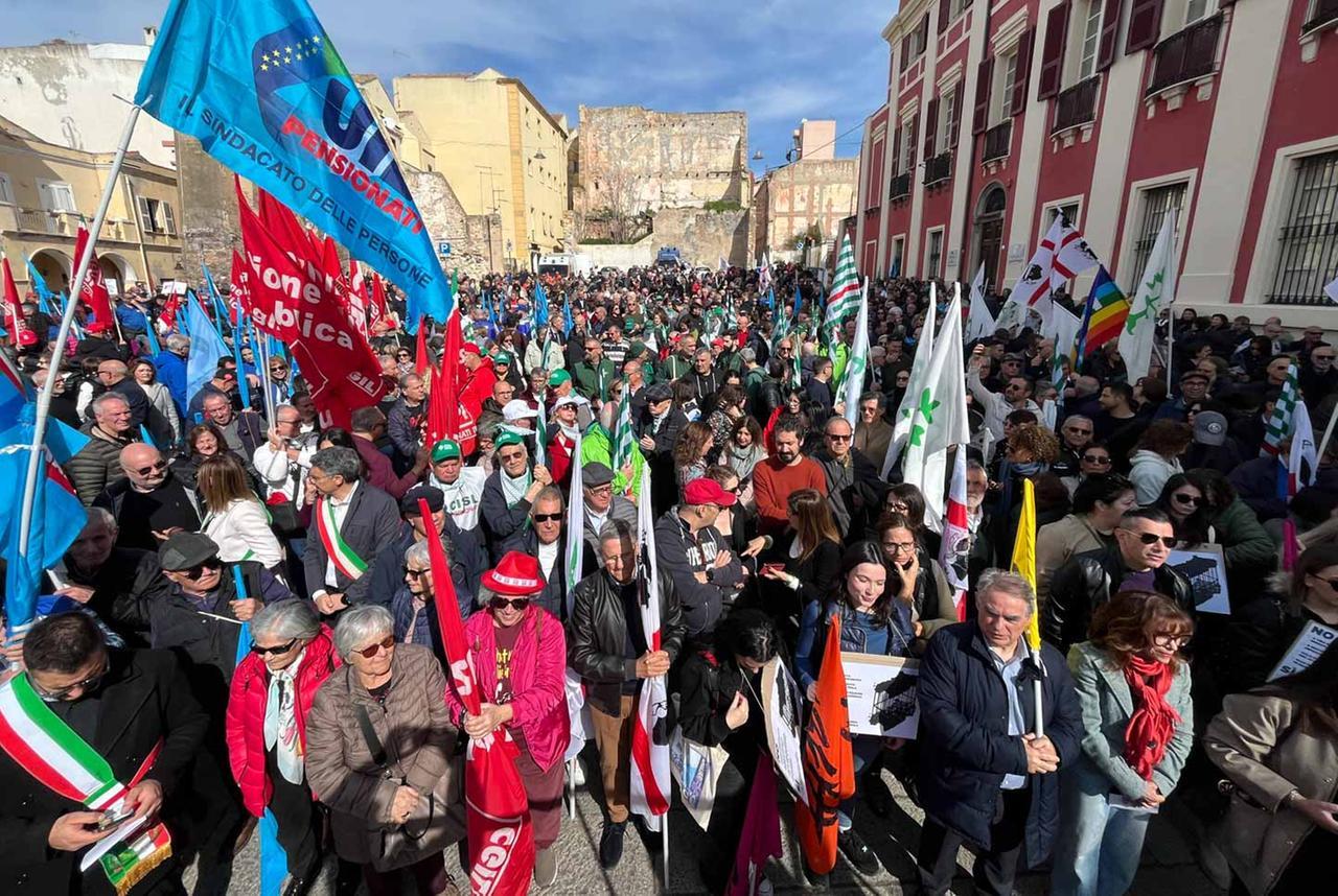 I 41-bis in Sardegna, il presidente ignora la richiesta. La minoranza: «È favorevole ai boss?»