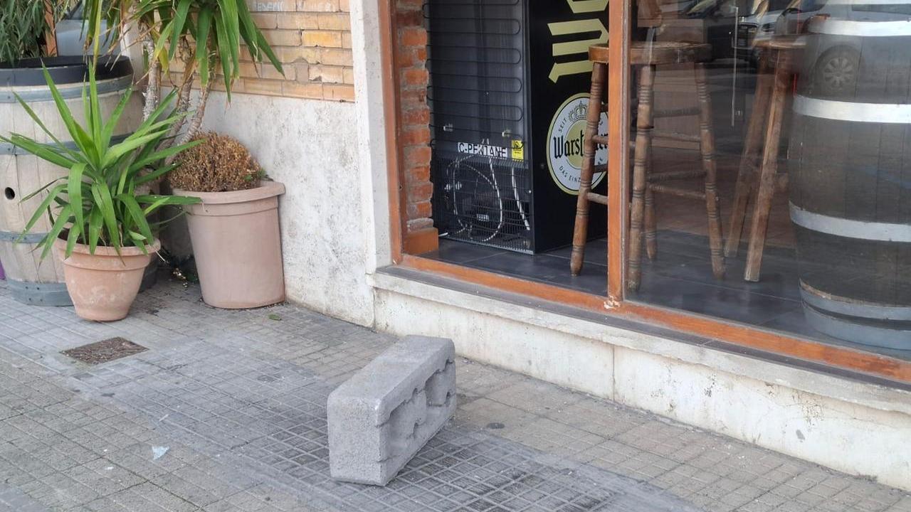 Nuovo furto con spaccata in centro a Sassari – VIDEO