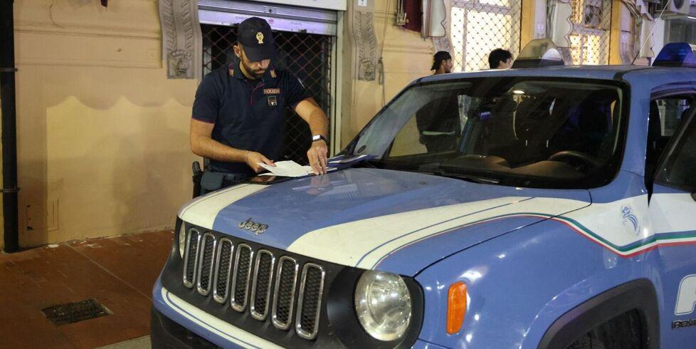 Buggiano, colpiva coi mattoni la porta di casa. Finisce in cella per maltrattamenti in famiglia