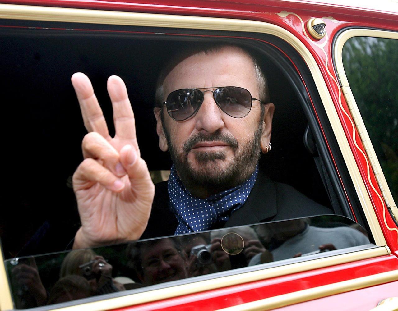 Ringo Starr annuncia Long long road, è il suo secondo album con T Bone Burnett: «Ho percorso una strada molto lunga»