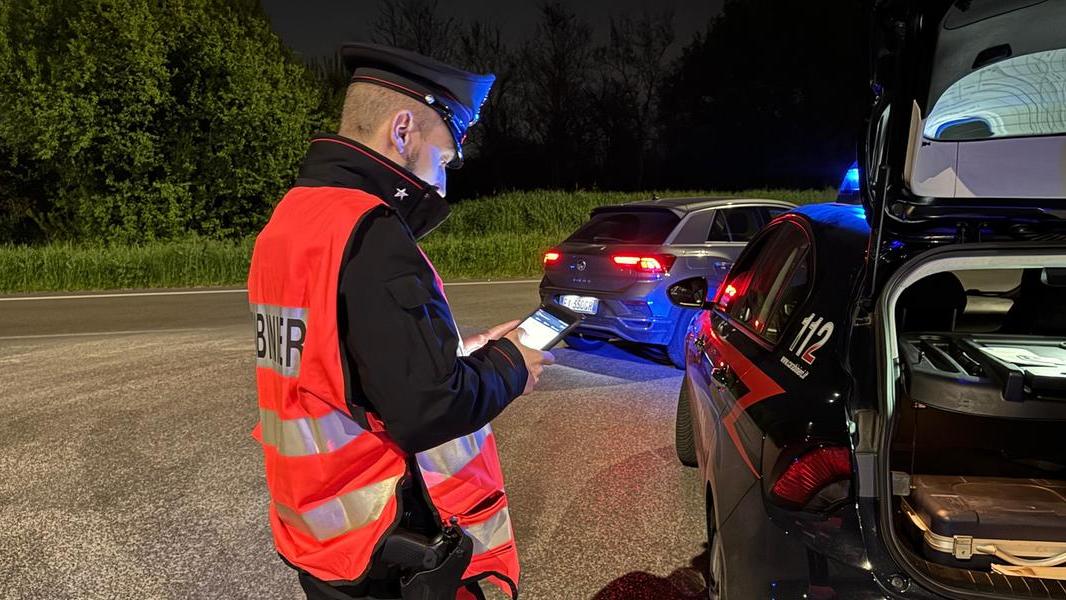 Episodi di violenza su un uomo disabile, arrestata badante 65enne