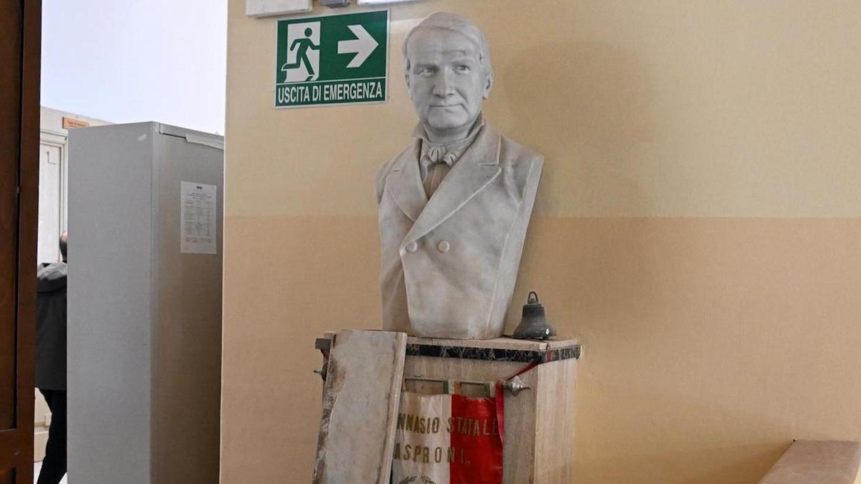 Il cantiere al liceo Asproni (servizio fotografico di Massimo Locci)