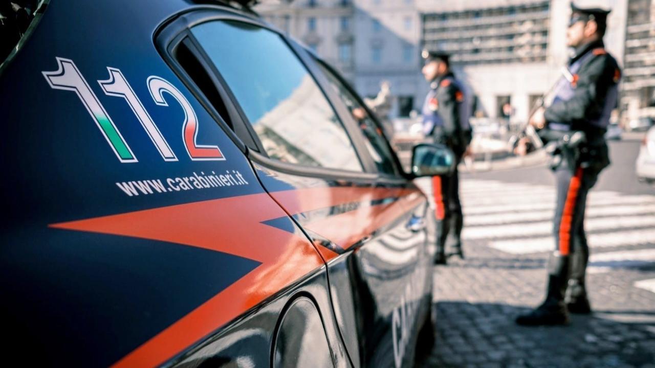 Sorpreso in possesso di contanti e oltre mezzo chilo di droga: arrestato