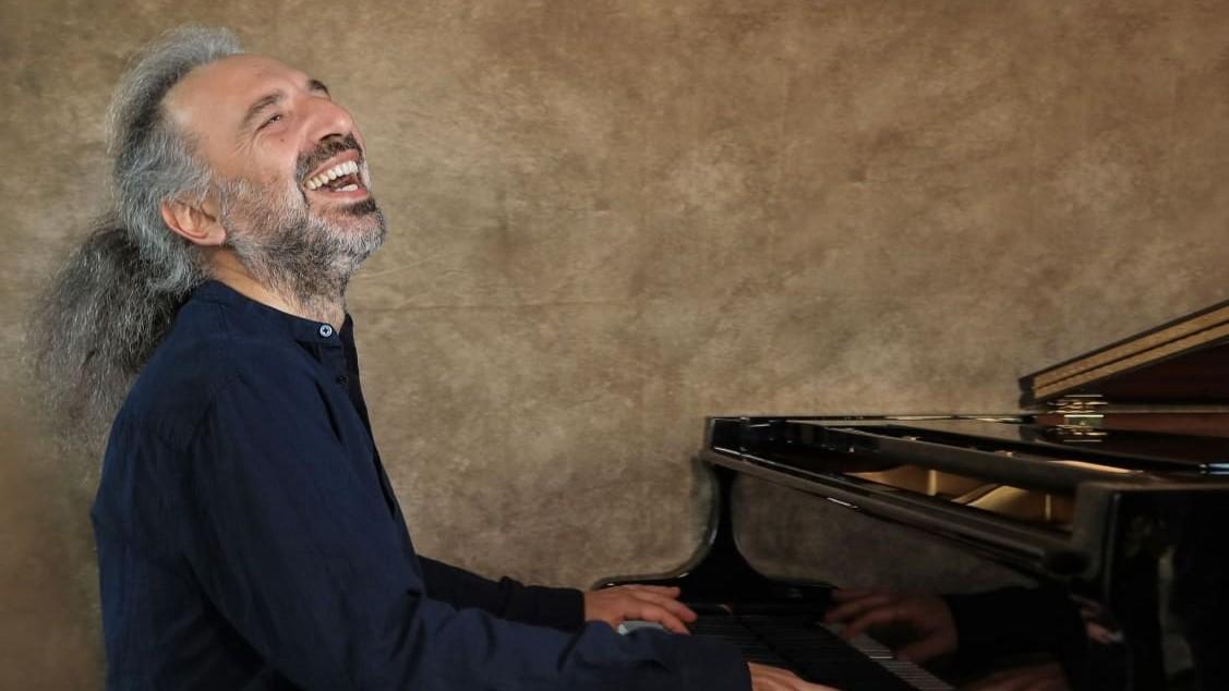 Il jazz di Stefano Bollani arriva in Sardegna – Ecco dove e quando