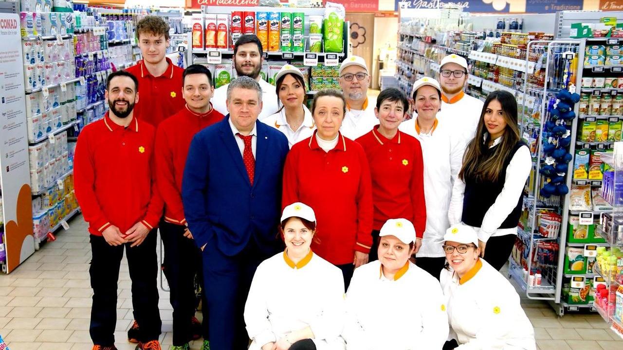 Lo staff del Conad City di San Damaso