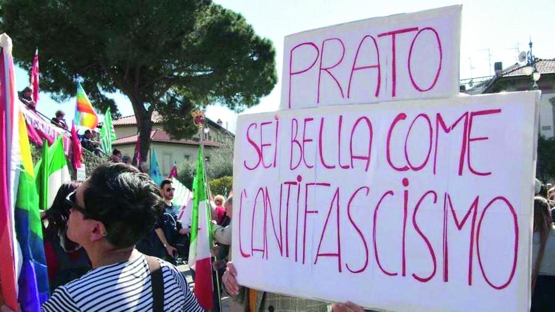 Un cartello esposto alla manifestazione del 23 marzo 2019: la storia si ripete
