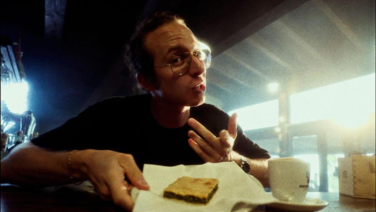 Cappuccino ed erbazzone: la colazione reggiana diventa un inno rap grazie a Cloaca