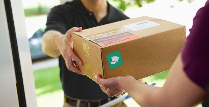 Ordina la droga sul web, ma il pacco arriva con i carabinieri – ecco che cosa è successo