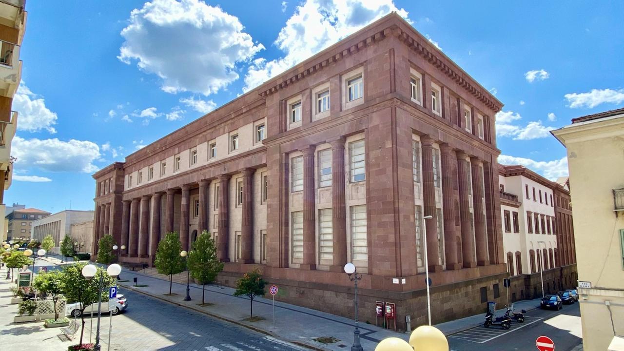 Sassari, chiusa struttura per minori: nelle immagini choc gli abusi delle educatrici – Cosa sappiamo