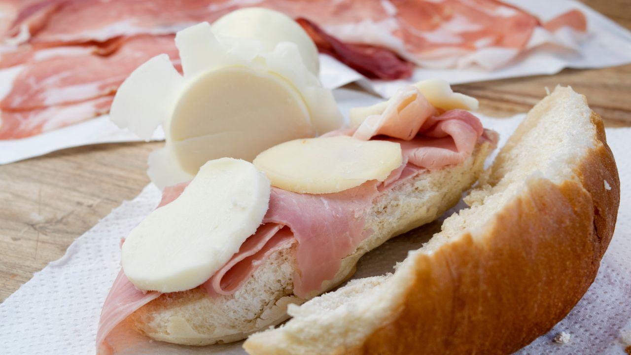 Formaggio richiamato dai supermercati
