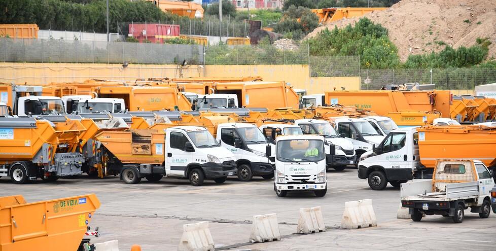 Estate alle porte, la società De Vizia a caccia di stagionali per scongiurare il caos rifiuti