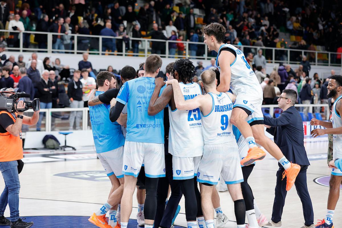 Colpaccio Dinamo, vittoria all’overtime a Trento (96-99)