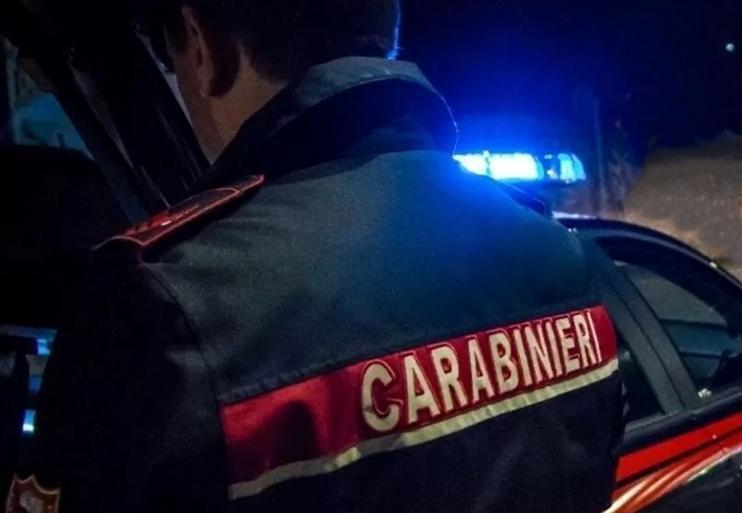 Picchiato e sequestrato per 500 euro. Uomo di Ferrara salvato dalla telefonata della madre