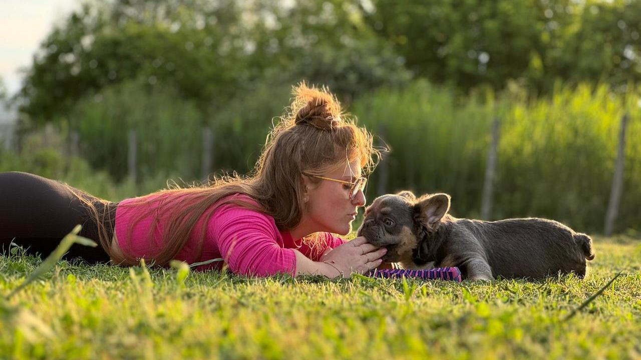Venduta dalla madre a 16 anni: «Ora sogno di aiutare le altre»