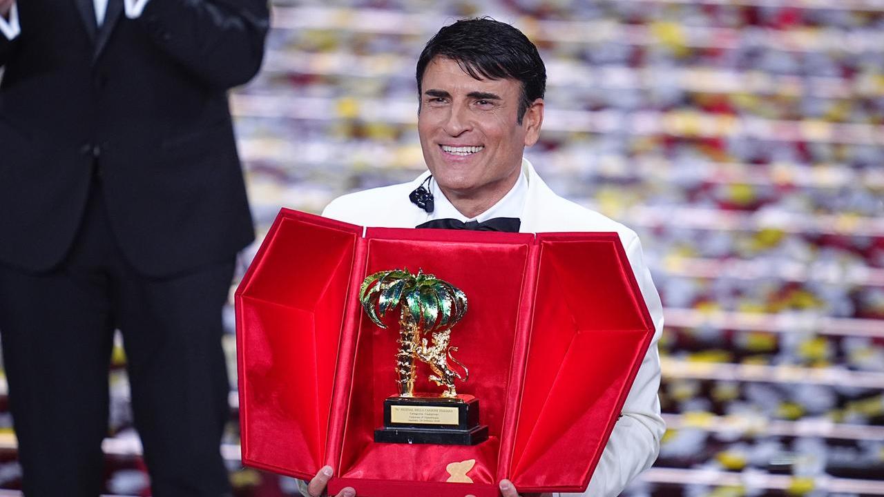 La gioia di Sal Da Vinci per la vittoria di Sanremo