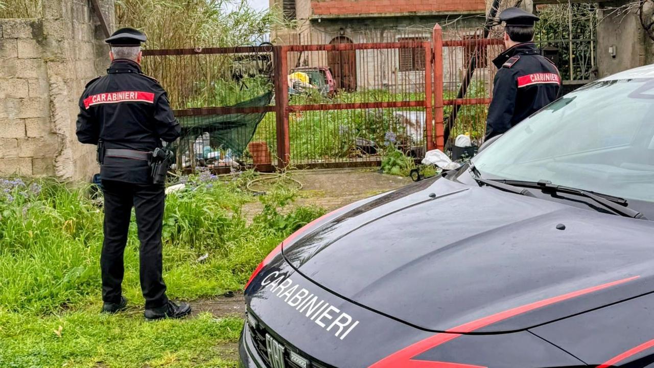 Gestiva rifiuti speciali e pericolosi senza alcun permesso: sequestrata discarica abusiva