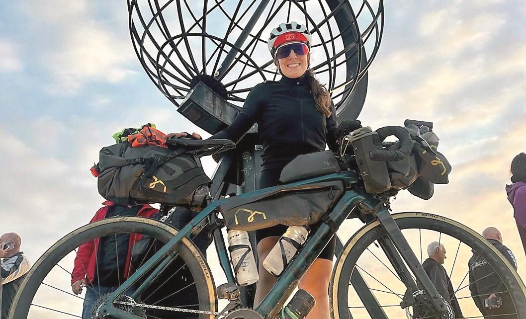 Simona, in bici per 4mila chilometri: «Alle donne dico: credete in voi»