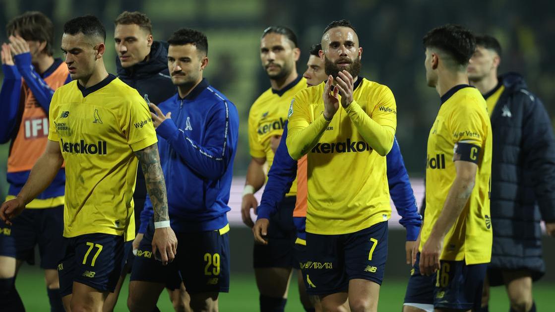 Il Modena dopo il pareggio con il Cesena