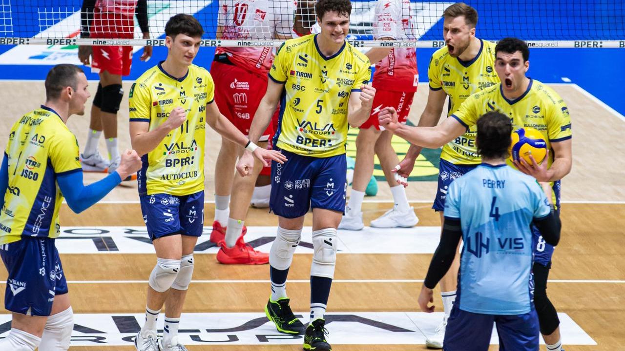 L'esultanza dei giocatori di Modena Volley