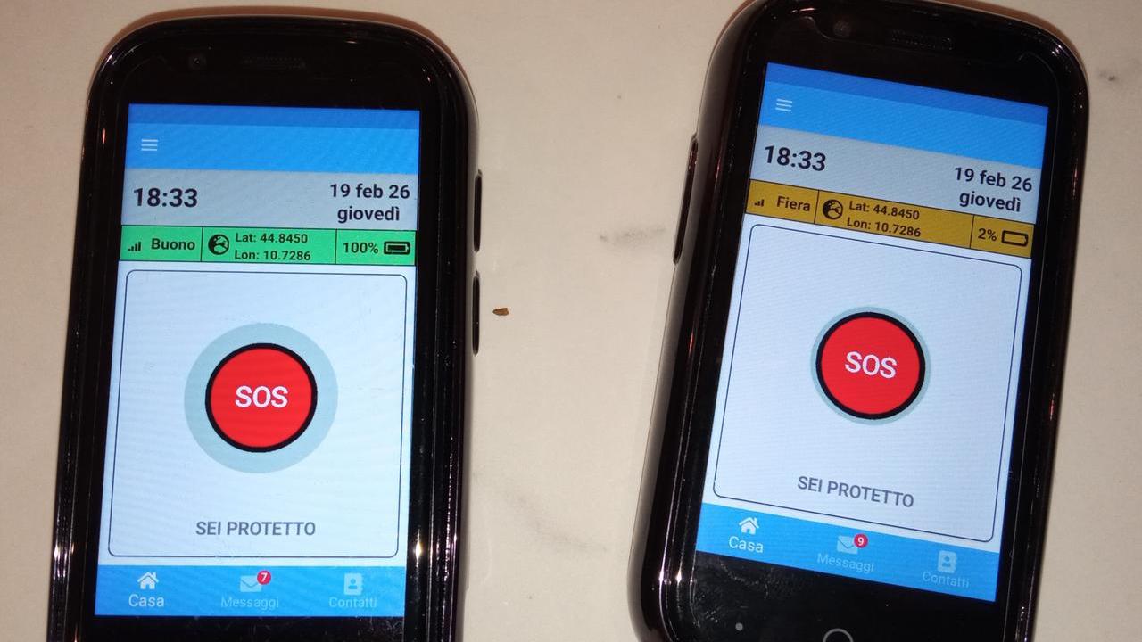 Lo stalker seriale ha il braccialetto elettronico, ma la vittima denuncia: «L’ho visto uscire dal bar vicino a casa mia: ho paura»