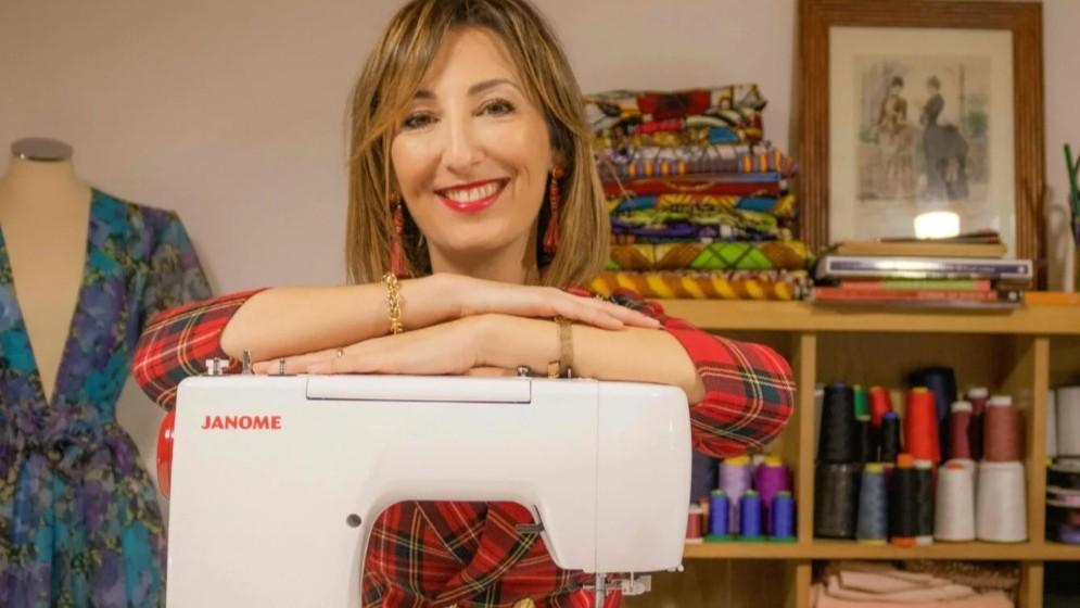 Sassari, la sfida di Giusy Mura: «Ago, filo e passione per rianimare il centro storico – Il racconto