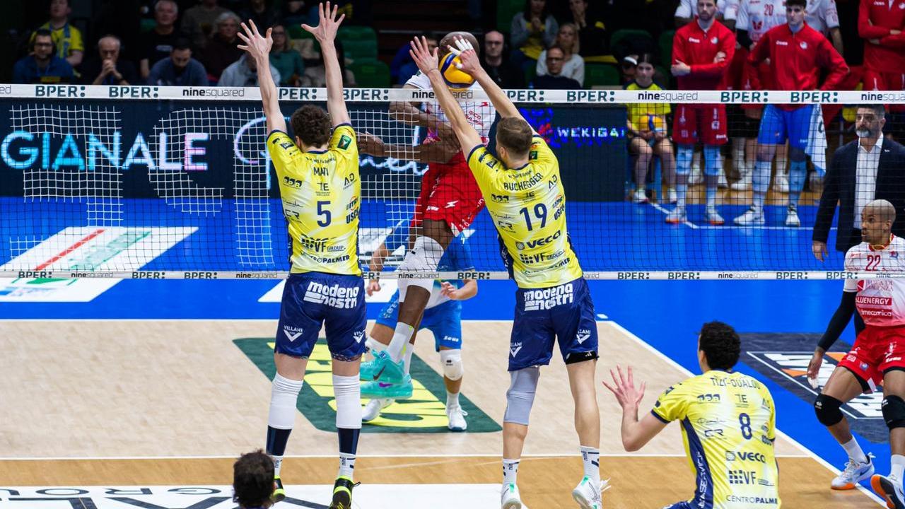 Simon dal gestaccio alle scuse al PalaPanini: «Non avevo mai fatto niente del genere»