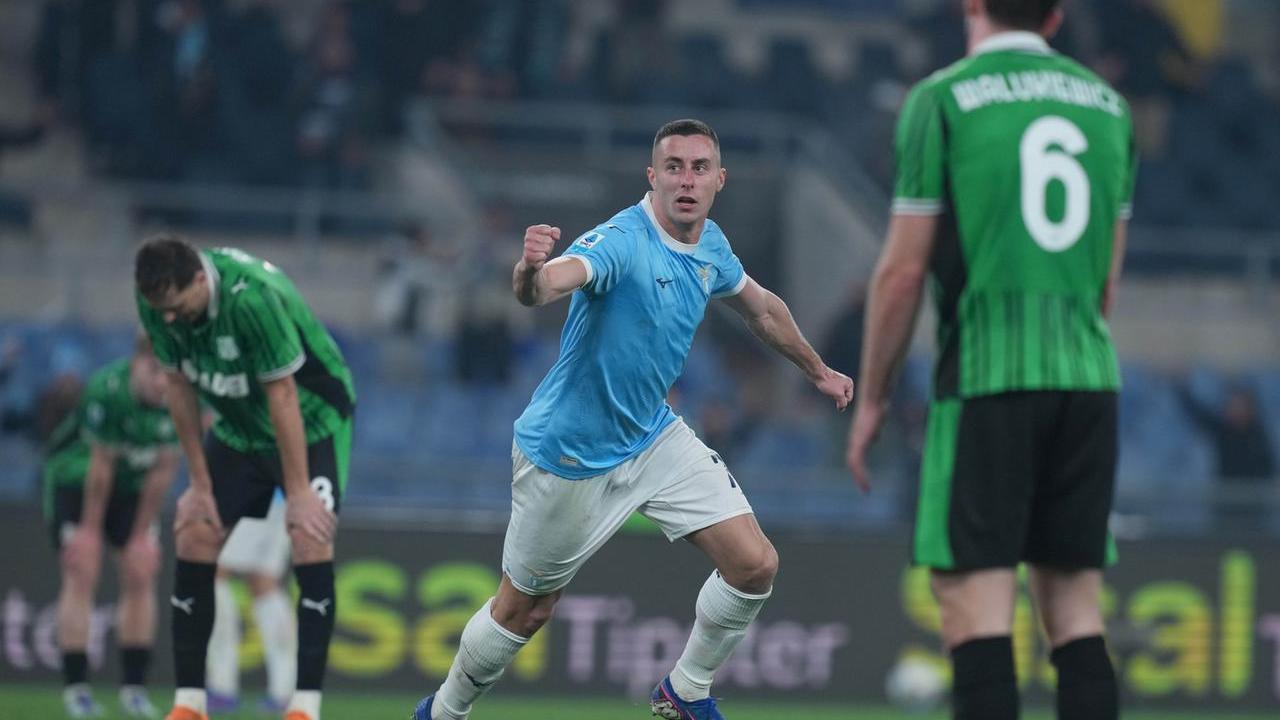 Marusic esulta dopo il gol vittoria