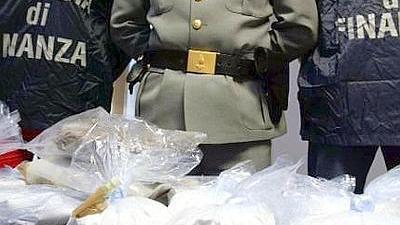 Calenzano, la Finanza sequestra oltre 4 chili di cocaina