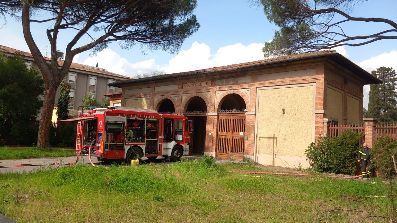 Vigili del fuoco alle terme 