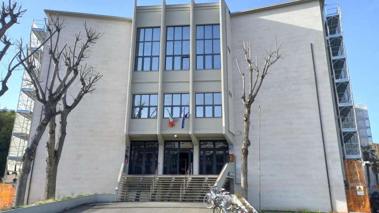 Digos chiede la lista dei presenti alla visita guidata in tribunale, il procuratore Patronaggio: «Accertamenti in corso» – Cosa è successo