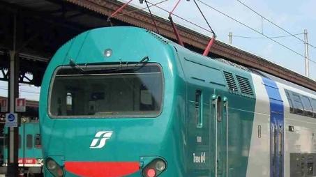Guasto alla linea elettrica a Parma: treni in tilt sulla Piacenza-Bologna, ritardi fino a 60 minuti