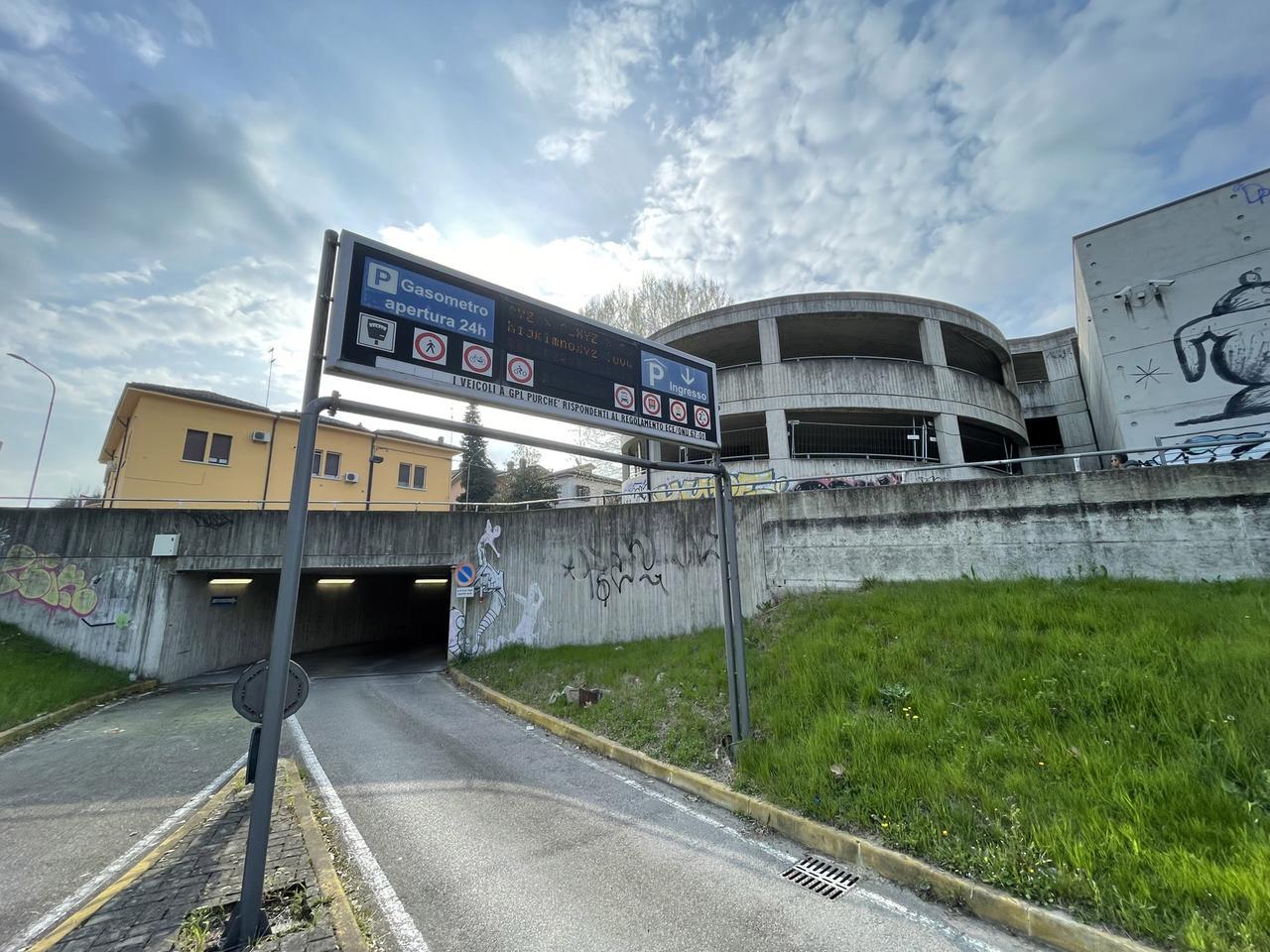 Gestione parcheggi, a maggio scade la concessione: ecco il piano del Comune di Reggio