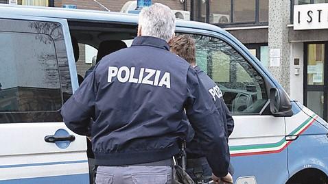 Modena, preso a pugni dopo la scuola: studente finisce in ospedale