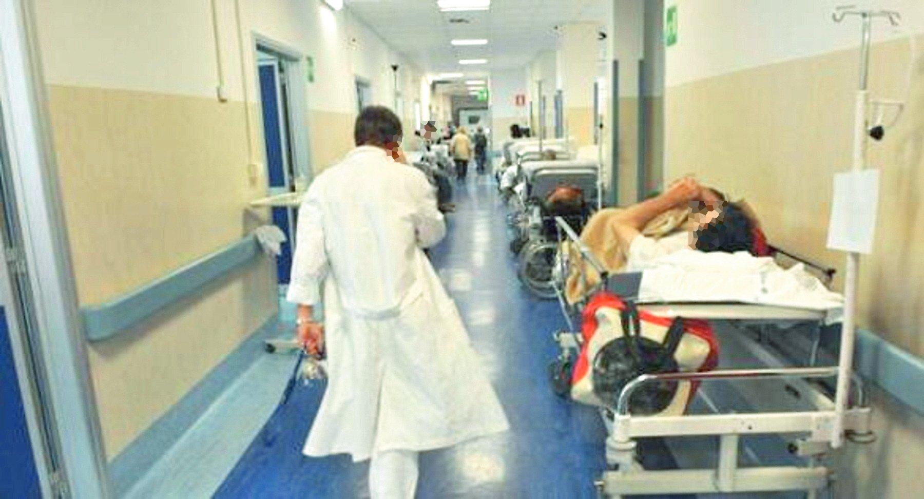 Tra ospedali e strutture modenesi 464 aggressioni, più di una al giorno