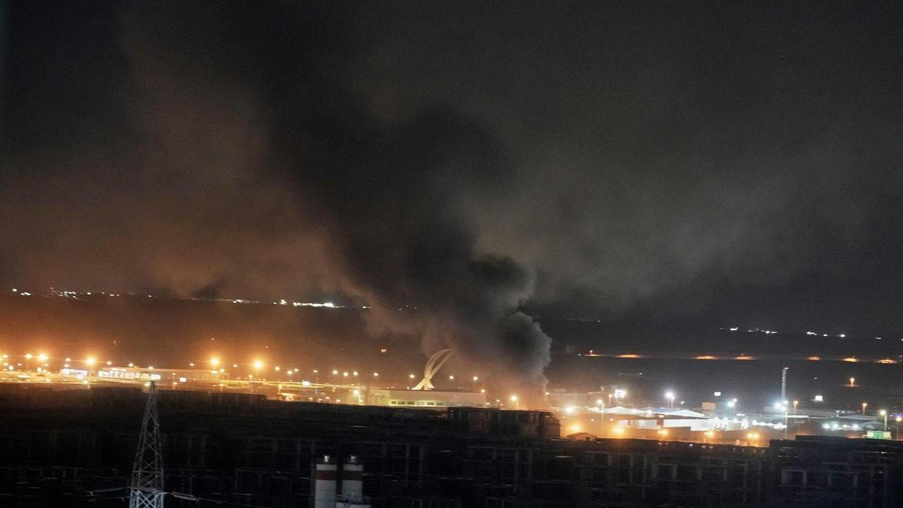 Un'eplosione all'aeroporto di Irbil in Iraq nella serata dell'11 marzo