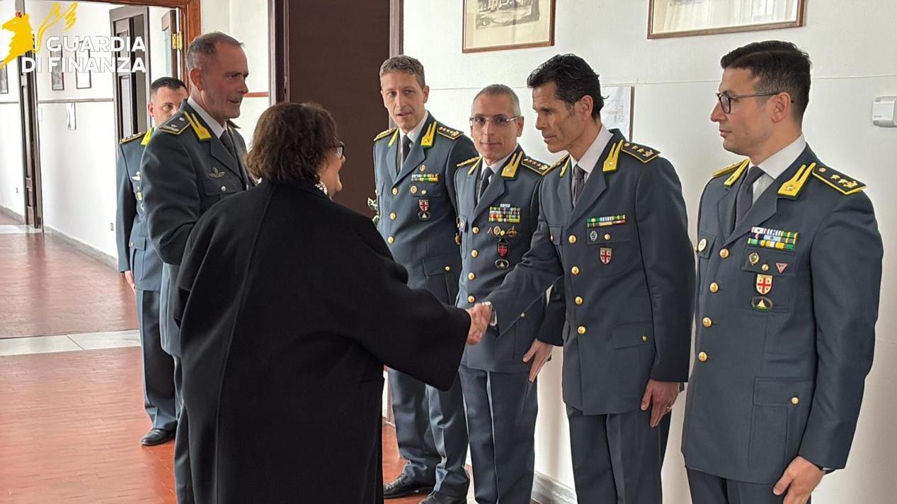 La prefetta Dessì in visita istituzionale al Comando della Guardia di Finanza