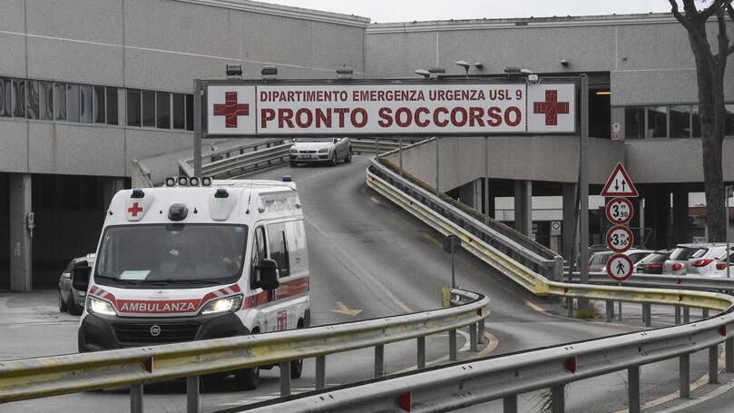 L'ingresso del pronto soccorso dell'ospedale di Grosseto