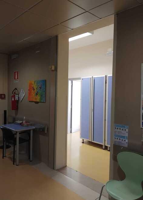 
	L'ingresso dell'ambulatorio

