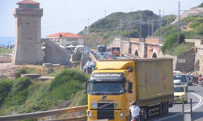 Romito, verso lo stop definitivo ai tir. Il prefetto: «Sicurezza al primo posto»