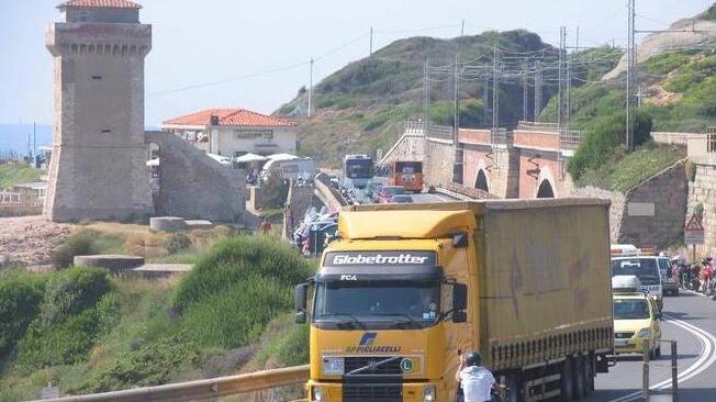 Romito, verso lo stop definitivo ai tir. Il prefetto: «Sicurezza al primo posto»