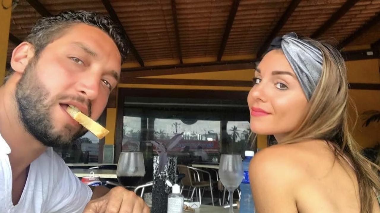 «Buon compleanno amore mio»: l’ex ballerina di Amici Susy Fuccillo ricorda con le sue bambine il marito morto a 41 anni