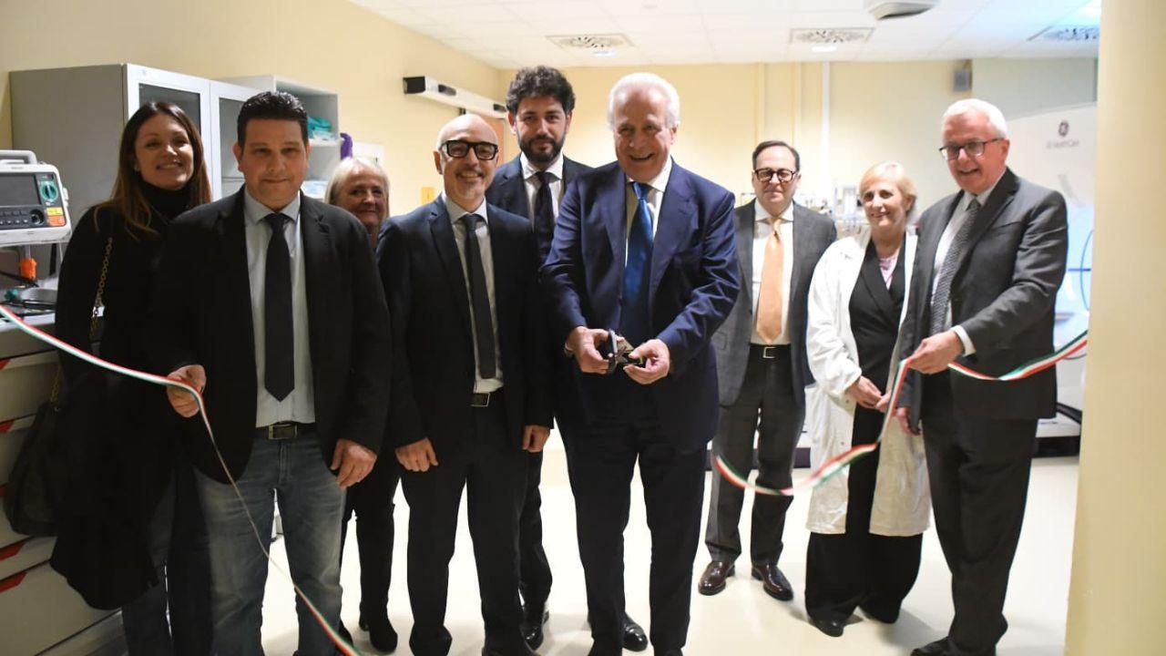 Il taglio del nastro