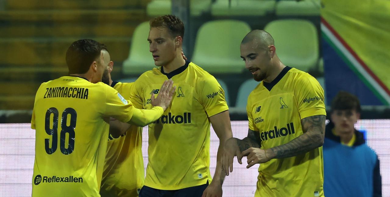 
	L'esultanza di De Luca

