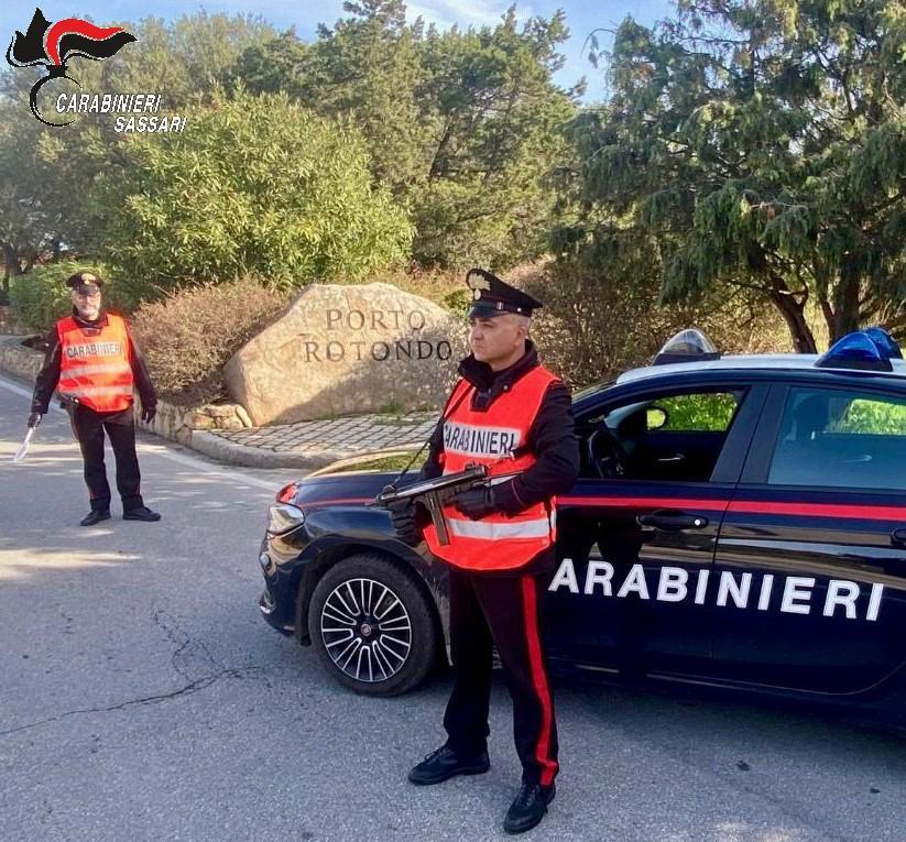 Rubano soldi e picchiano il padrone di casa – Che cosa è successo
