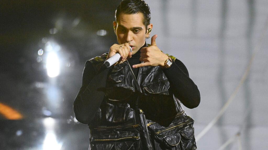 Mahmood scappa dalla fama: «Mi trasferisco in Spagna, in Italia mi sento come una tigre in gabbia»