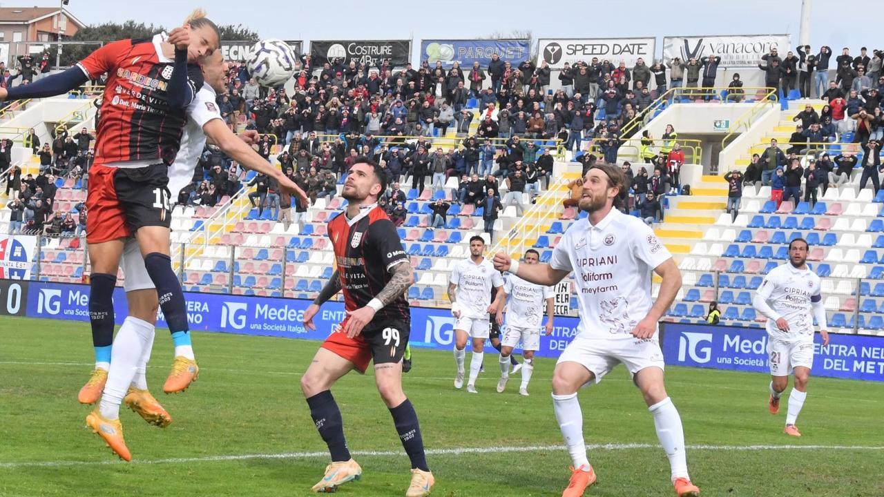 Torres-Ravenna, termina il primo tempo: 0-1 – LA DIRETTA