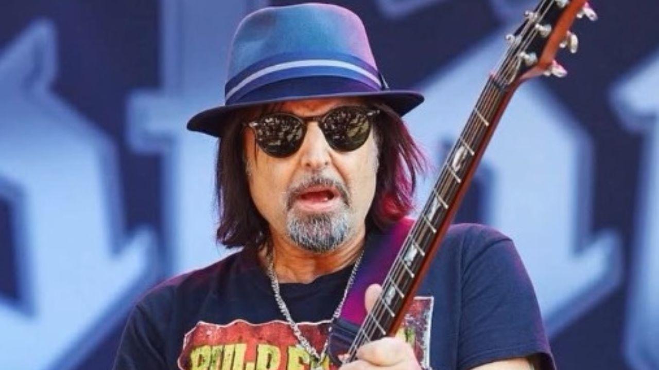 
	Phil Campbell

