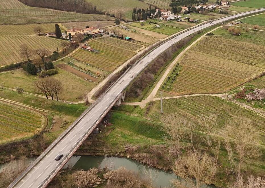 
	Una veduta della nuova 429: il tratto tra Vico D&rsquo;Elsa e Badia a Elmi &egrave; stato riaperto&nbsp;dopo i lavori di asfaltatura

