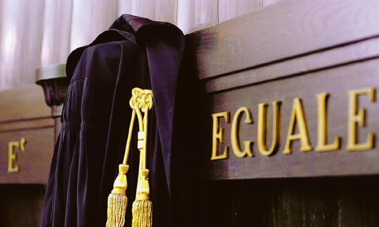 «Dio ti prego, fermami o li ammazzo tutti»: la frase choc di un 44enne – La storia