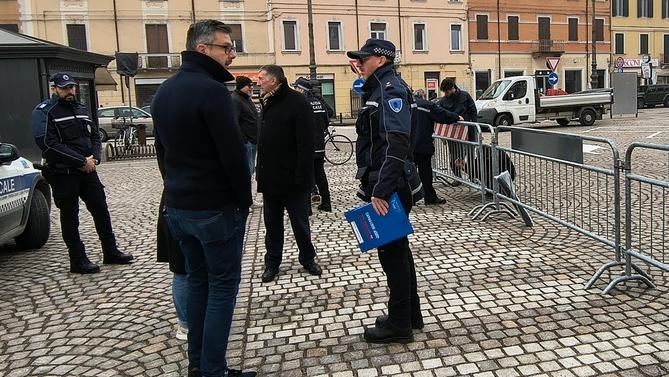 Copparo, la piazza riaperta piace agli ambulanti: «Anche noi saremo al sopralluogo»